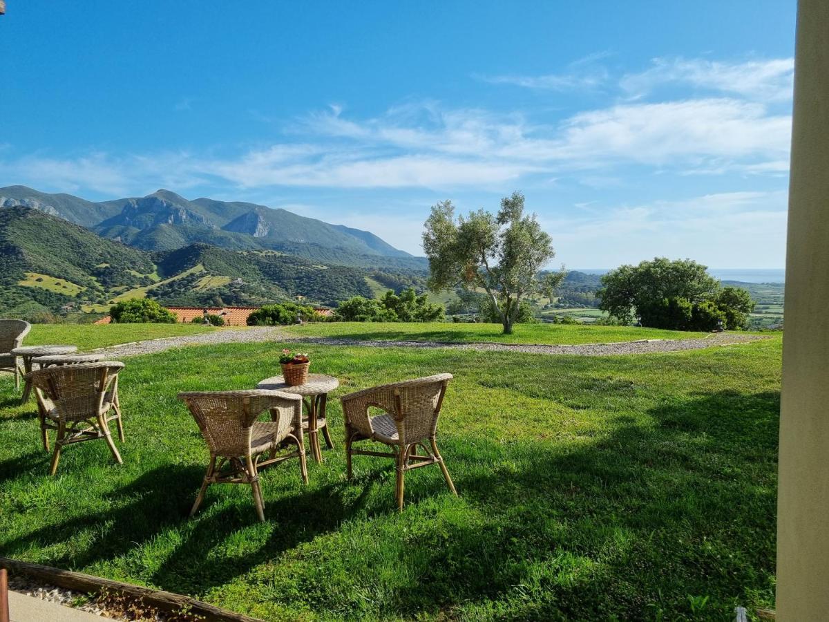 Majori Villa Fluminimaggiore Exterior photo